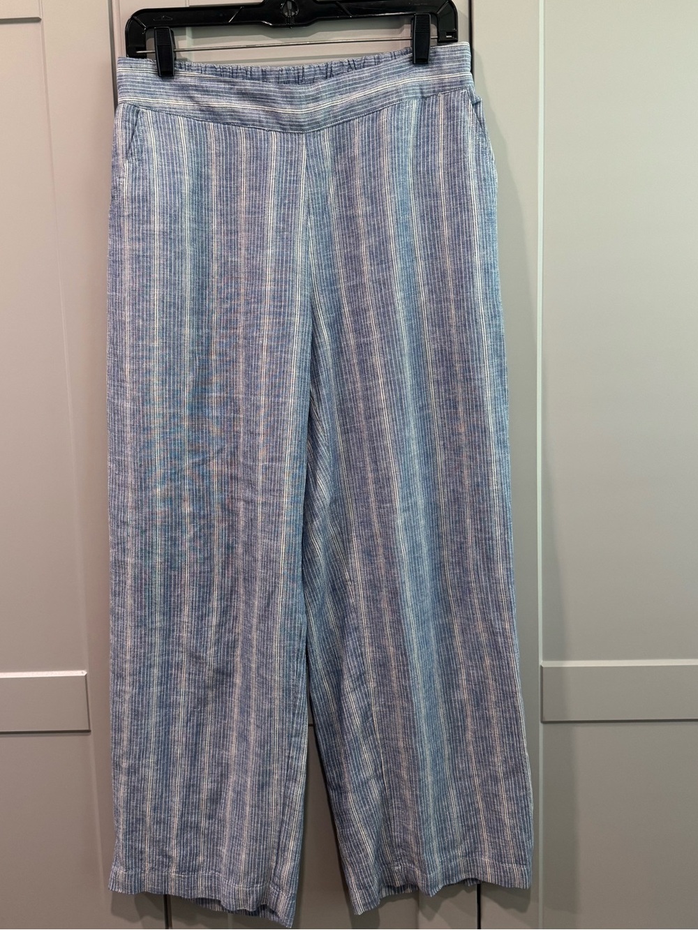 Isaac Mizrahi Blue and White Striped Wide-Leg Pants